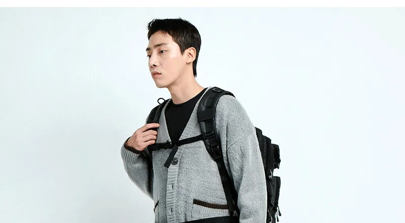 Large Capacity Traveling Mountaineering Hiking Backpack