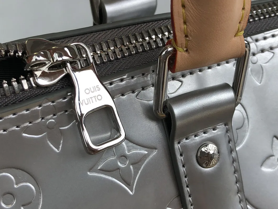 Large Leather 19 Inch Luggage Duffel Weekender Travel Overnight Carry One Duffel Bag for Men (silver)