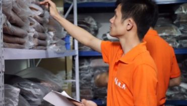 Luxury Hand Made Designer Dark Brown Color Large Capacity Custom Travel Duffel Bag Leather Duffle Bag