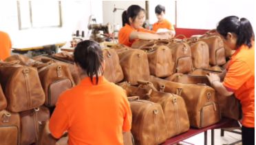 Luxury Hand Made Designer Dark Brown Color Large Capacity Custom Travel Duffel Bag Leather Duffle Bag